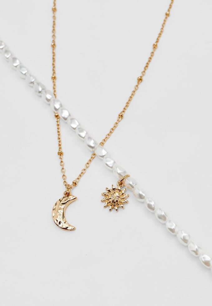 Set med 4 måne- och solhalsband