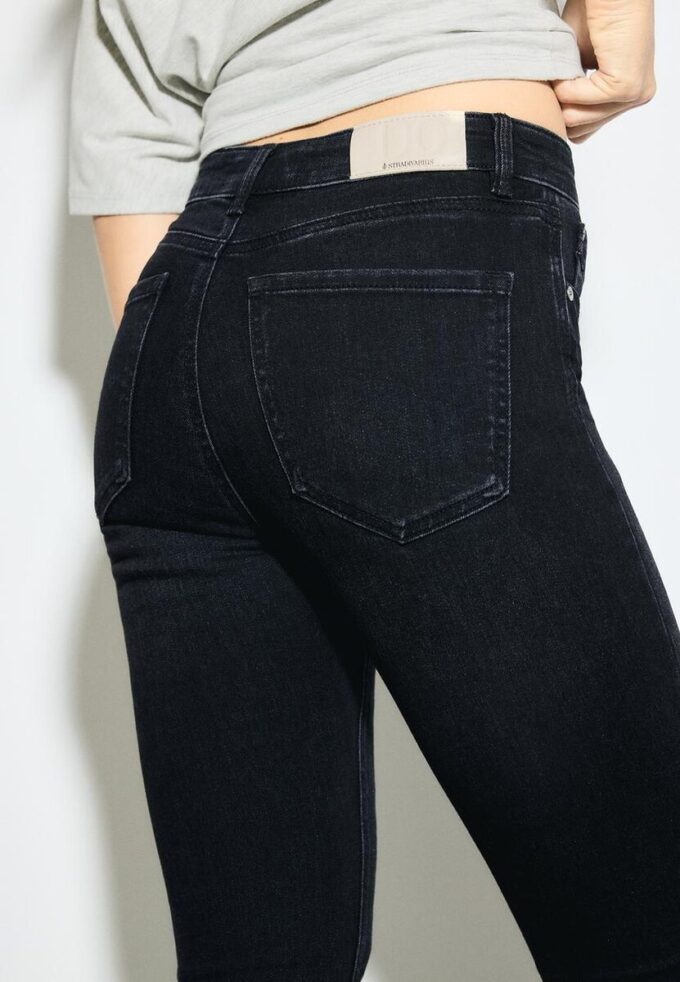 Skinny jeans med normal midja