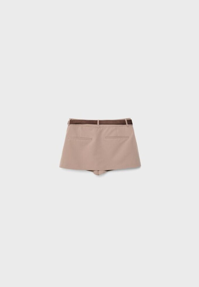 Skort med bälte Skort med bälte