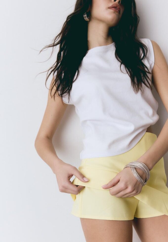 Skort med slits i sidan Skort med slits i sidan