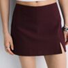 Skort med slits i sidan