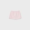 Skort med slits i sidan