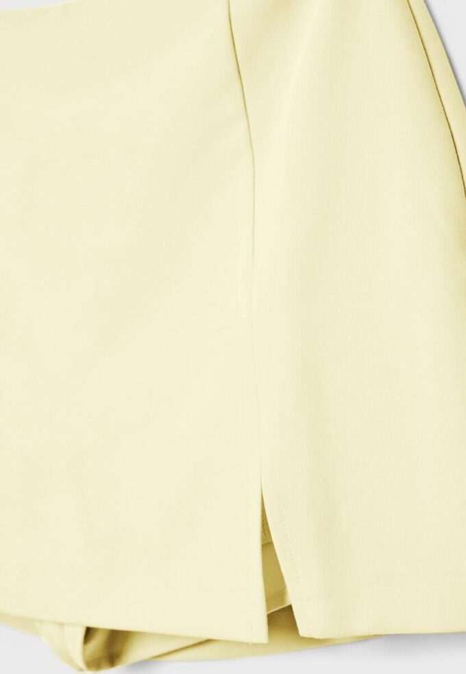 Skort med slits i sidan Skort med slits i sidan