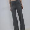 Slim fit-byxor med rak passform Slim fit-byxor med rak passform