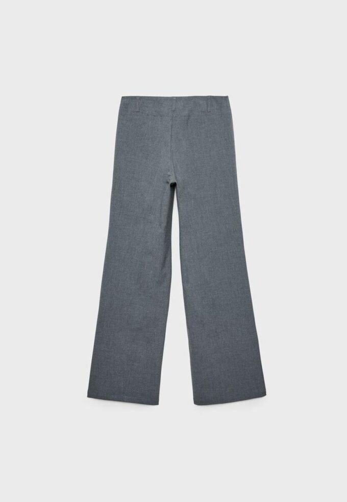 Slim fit-byxor med rak passform Slim fit-byxor med rak passform