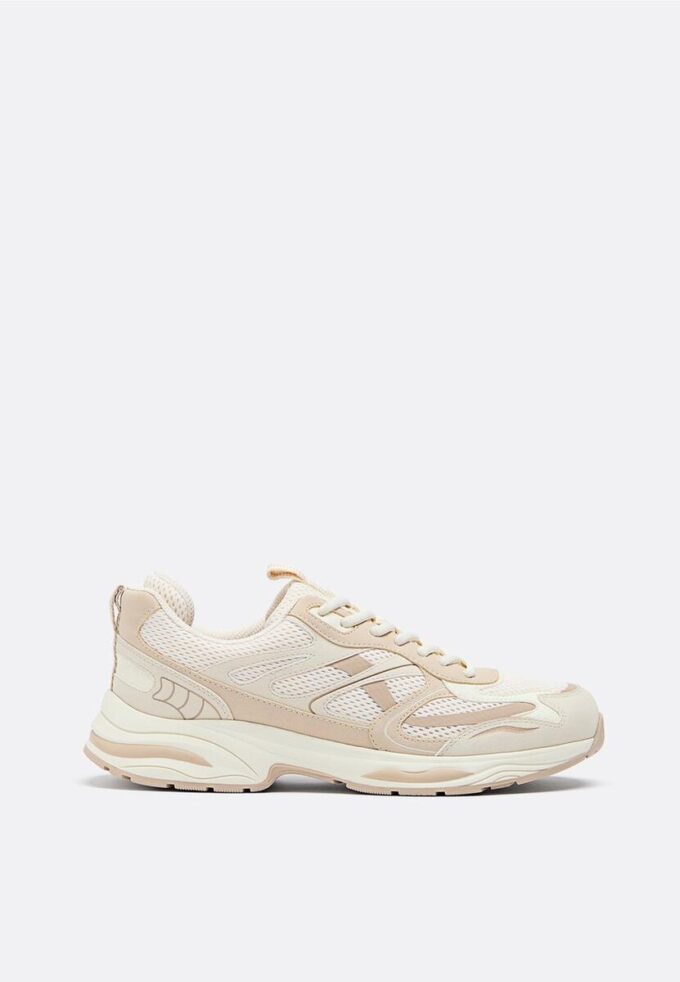 Sneakers med detaljer