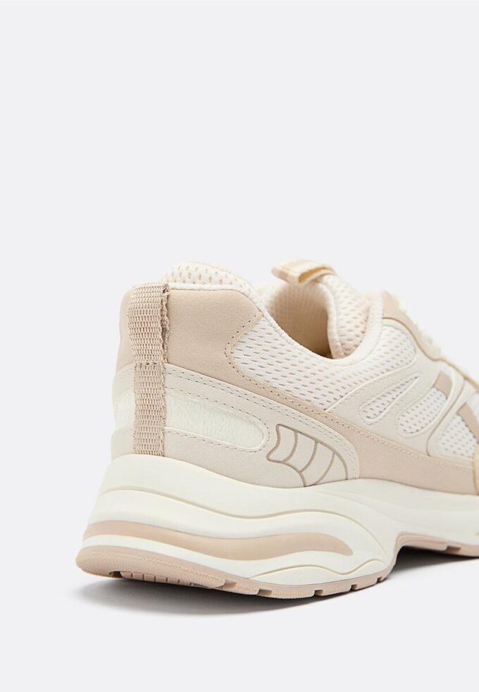 Sneakers med detaljer