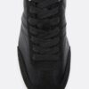 Sneakers med fin sula i satineffekt