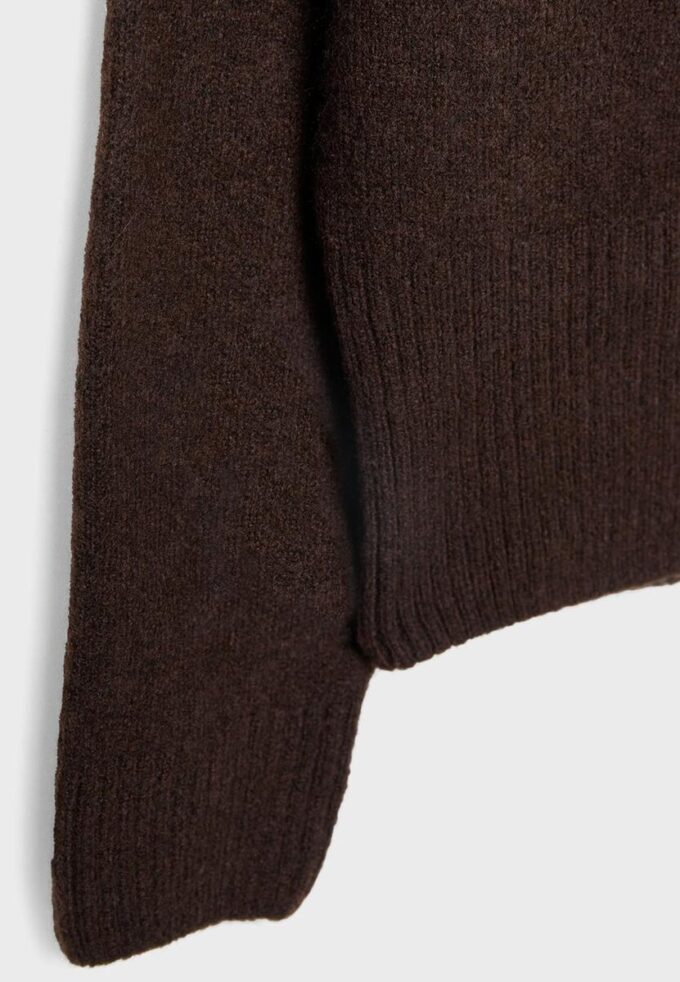 Soft Touch stickad tröja med båthals Soft Touch stickad tröja med båthals