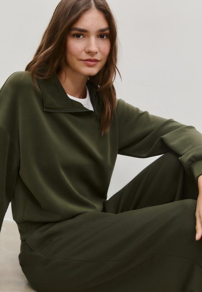 Soft Touch sweatshirt med dragkedja i sidan Soft Touch sweatshirt med dragkedja i sidan
