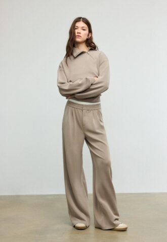 Soft Touch sweatshirt med dragkedja i sidan
