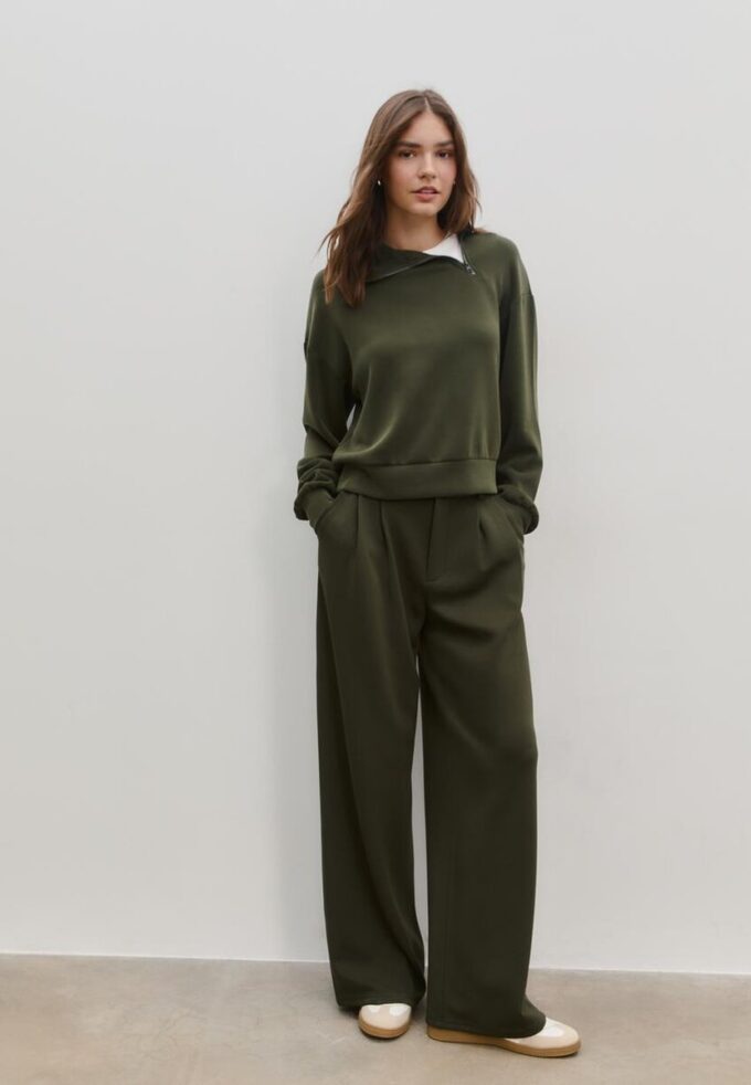 Soft Touch sweatshirt med dragkedja i sidan Soft Touch sweatshirt med dragkedja i sidan