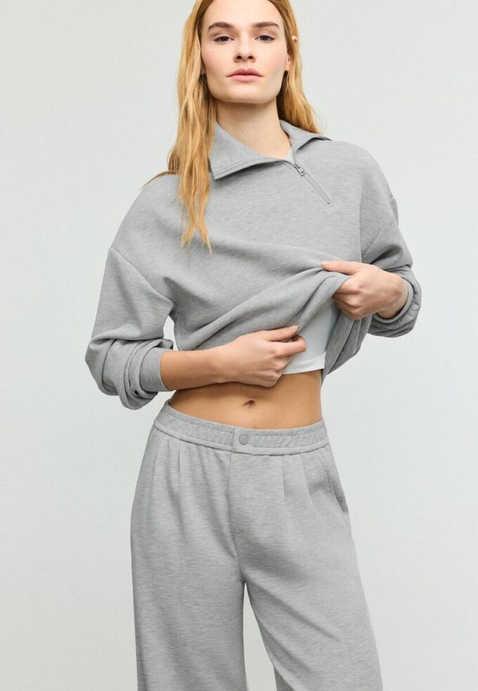 Soft Touch sweatshirt med dragkedja i sidan Soft Touch sweatshirt med dragkedja i sidan