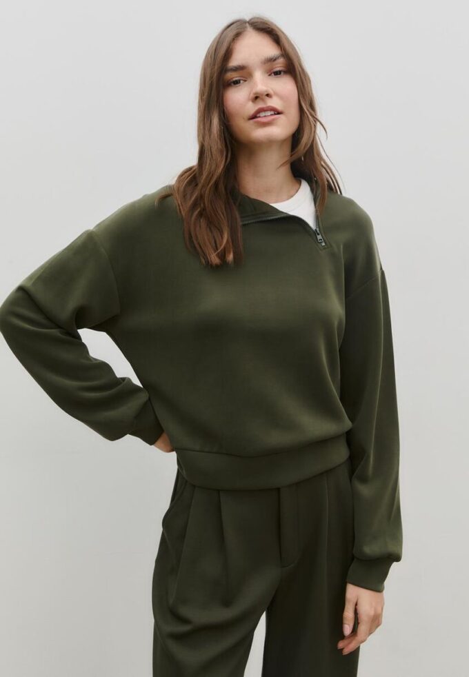 Soft Touch sweatshirt med dragkedja i sidan Soft Touch sweatshirt med dragkedja i sidan