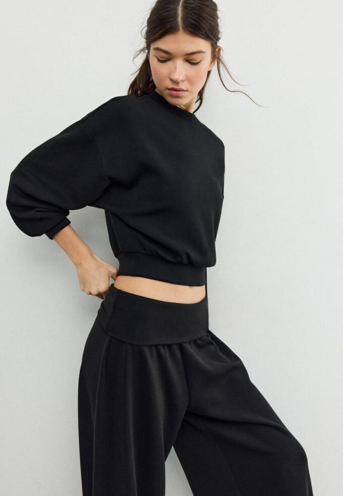 Soft Touch sweatshirt med fladdermusärmar Soft Touch sweatshirt med fladdermusärmar