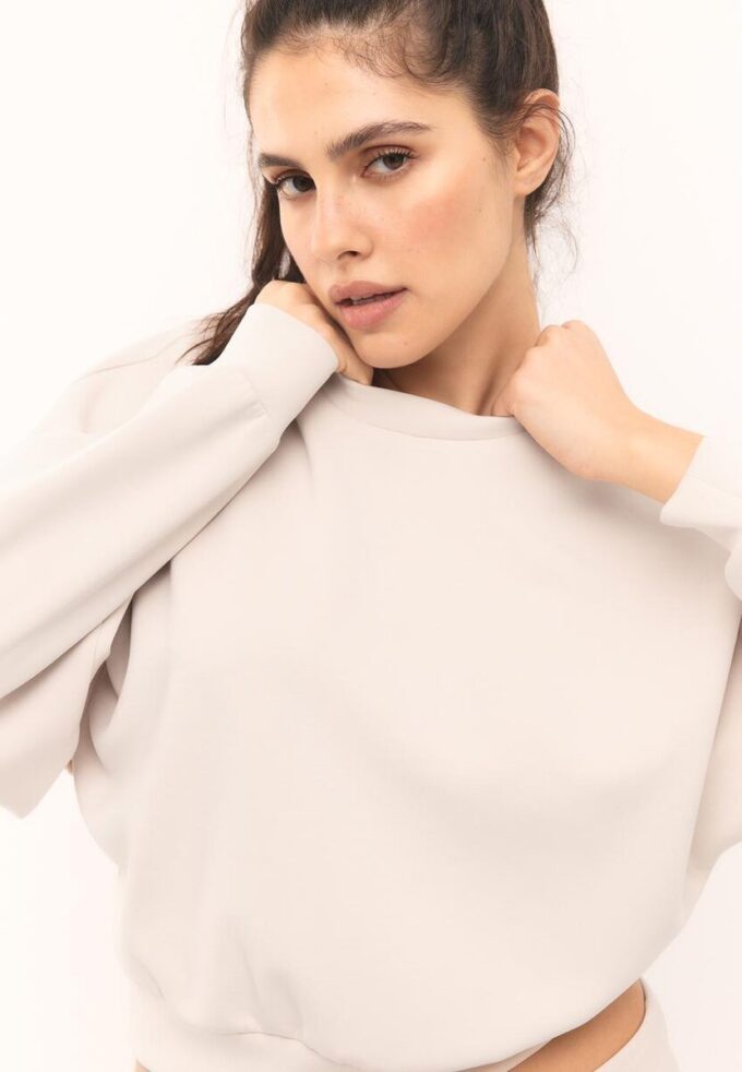 Soft Touch sweatshirt med fladdermusärmar Soft Touch sweatshirt med fladdermusärmar