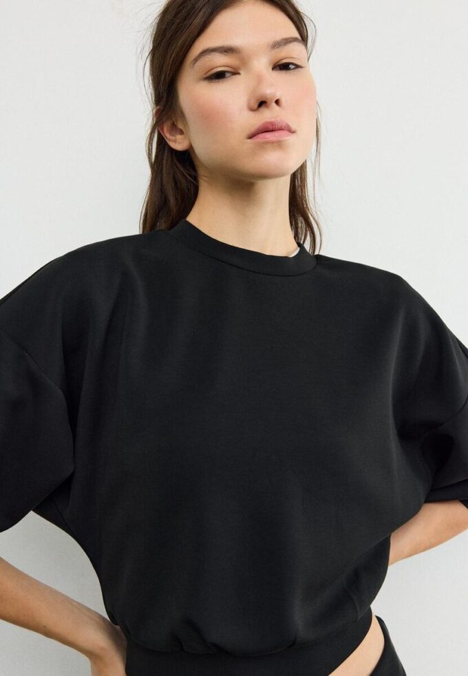Soft Touch sweatshirt med fladdermusärmar Soft Touch sweatshirt med fladdermusärmar