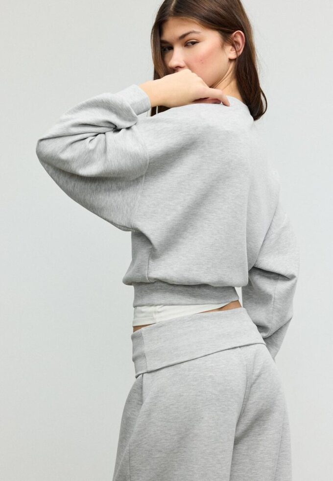 Soft Touch sweatshirt med fladdermusärmar Soft Touch sweatshirt med fladdermusärmar