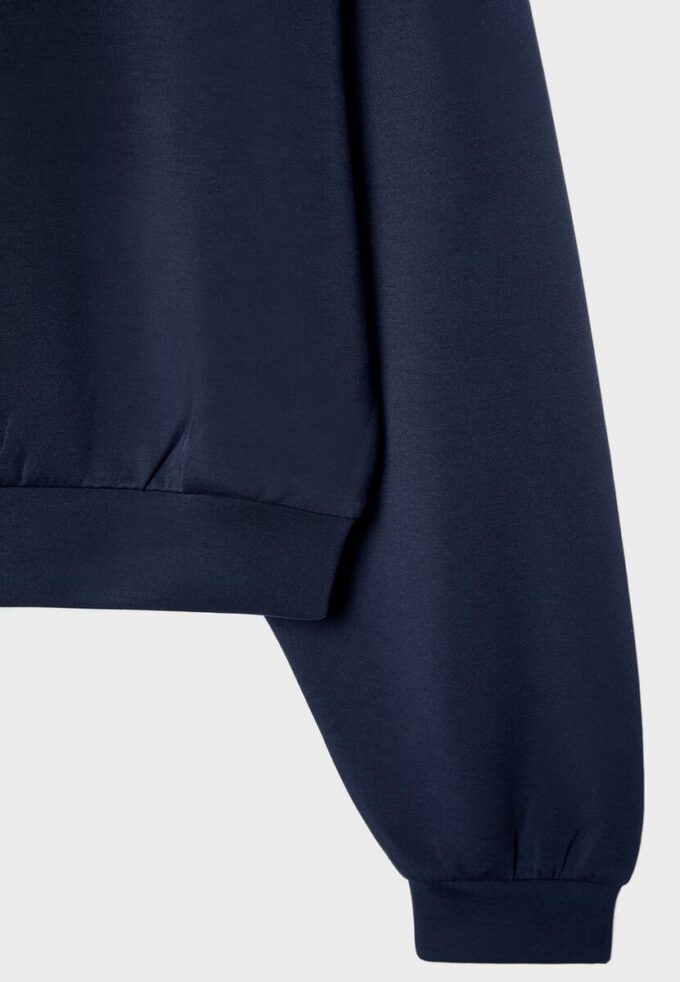 Soft Touch sweatshirt med fladdermusärmar Soft Touch sweatshirt med fladdermusärmar