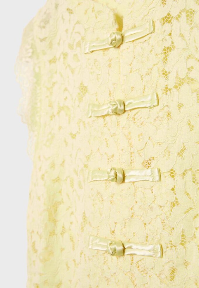 Spets-Qipao-Toppar