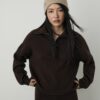 Stickad tröja med dragkedja