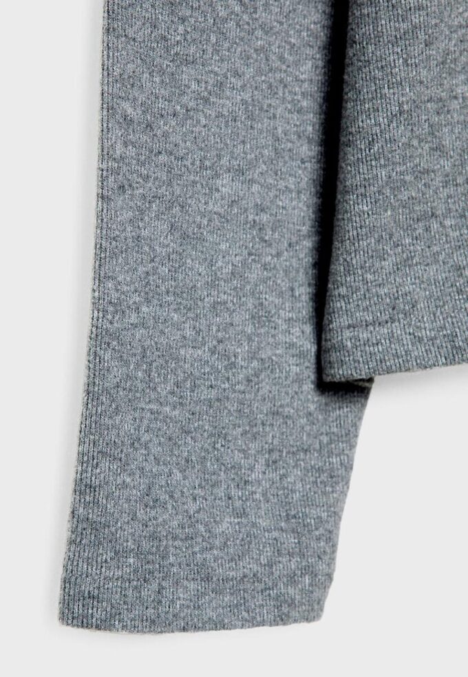 Stickat T-shirt med rund hals