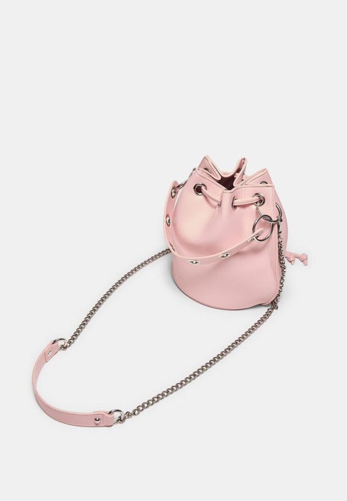Styv bucketväska med öglor