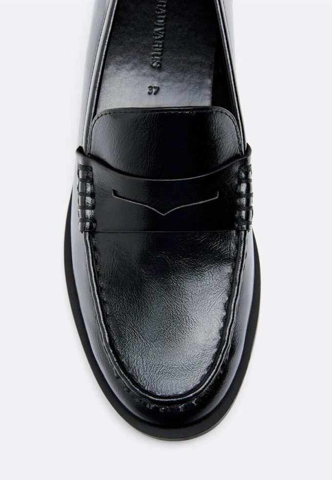 Svarta loafers i skinnimitation