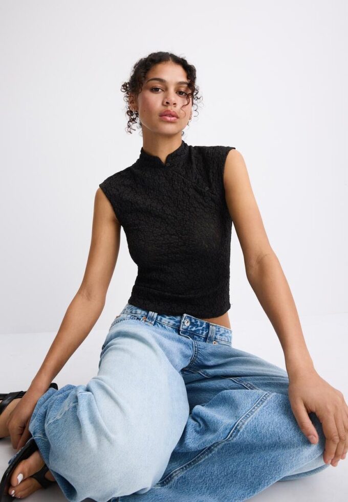 T-shirt i spets i Qipao-stil T-shirt i spets i Qipao-stil