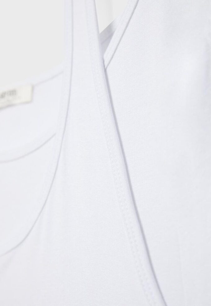T-shirt med korta ärmar i dubbla lager T-shirt med korta ärmar i dubbla lager