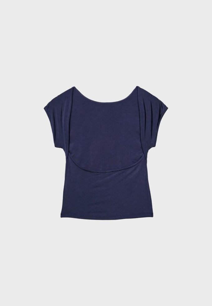 T-shirt med öppen rygg T-shirt med öppen rygg
