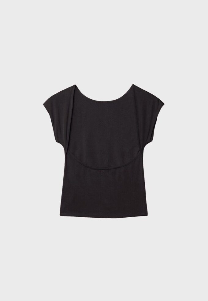 T-shirt med öppen rygg T-shirt med öppen rygg