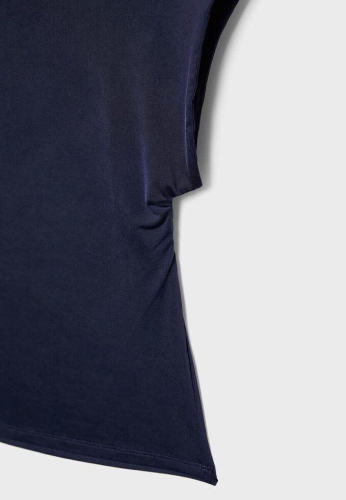 T-shirt med öppen rygg T-shirt med öppen rygg