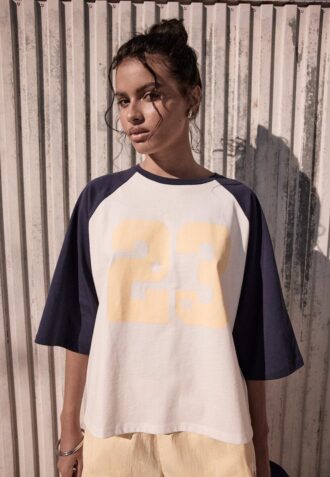 T-shirt med raglanärmar