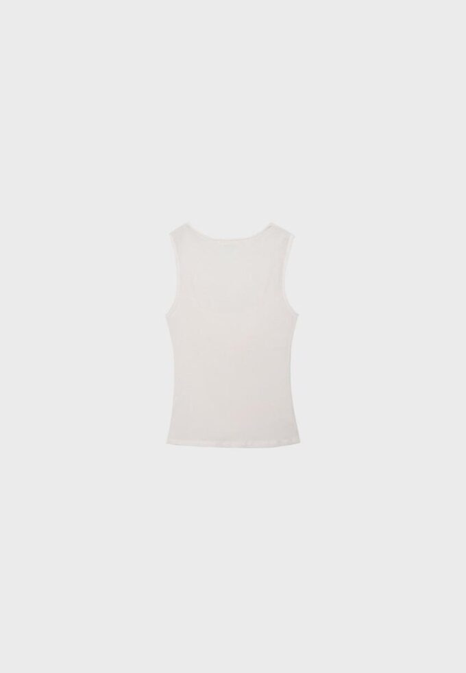 Topp med draperad hals i två lager