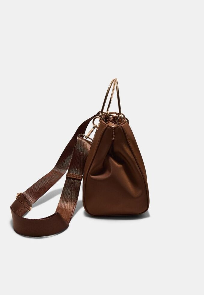 Tote-väska med metallhandtag