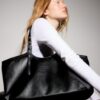 Tote-väska med mini-spänne