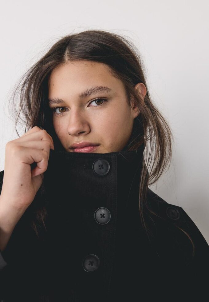 Trenchcoat med hög hals