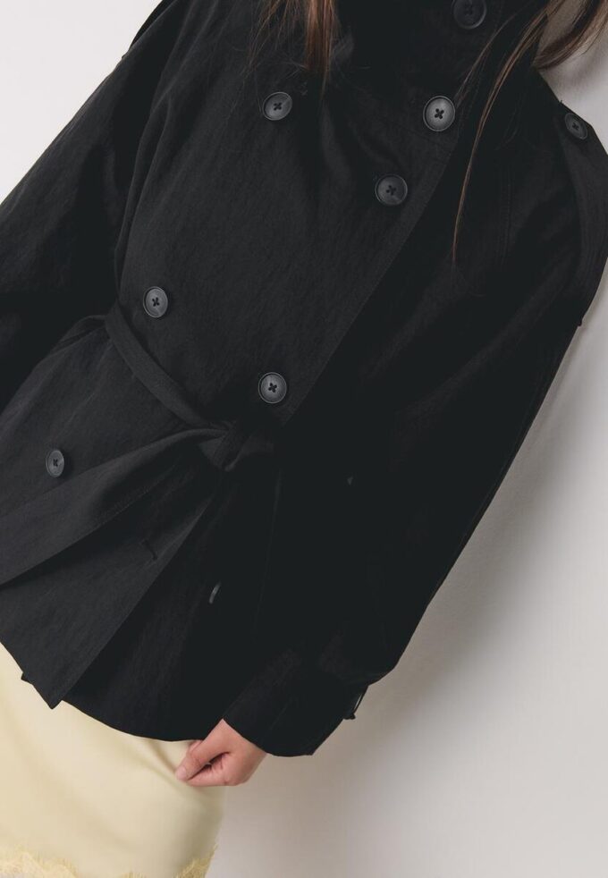 Trenchcoat med hög hals