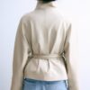 Trenchcoat med hög krage i skinnimitation Trenchcoat med hög krage i skinnimitation