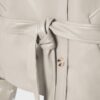 Trenchcoat med hög krage i skinnimitation Trenchcoat med hög krage i skinnimitation