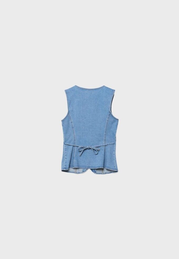 Åtsittande denimtop