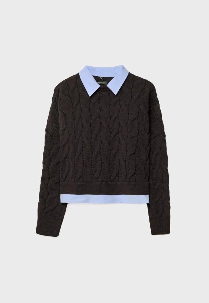 Tvåfärgad stickad tröja med avtagbar krage Tvåfärgad stickad tröja med avtagbar krage