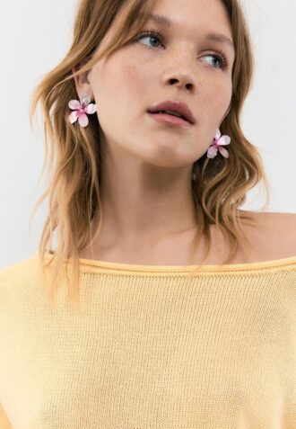 Tvåfärgade blommiga örhängen