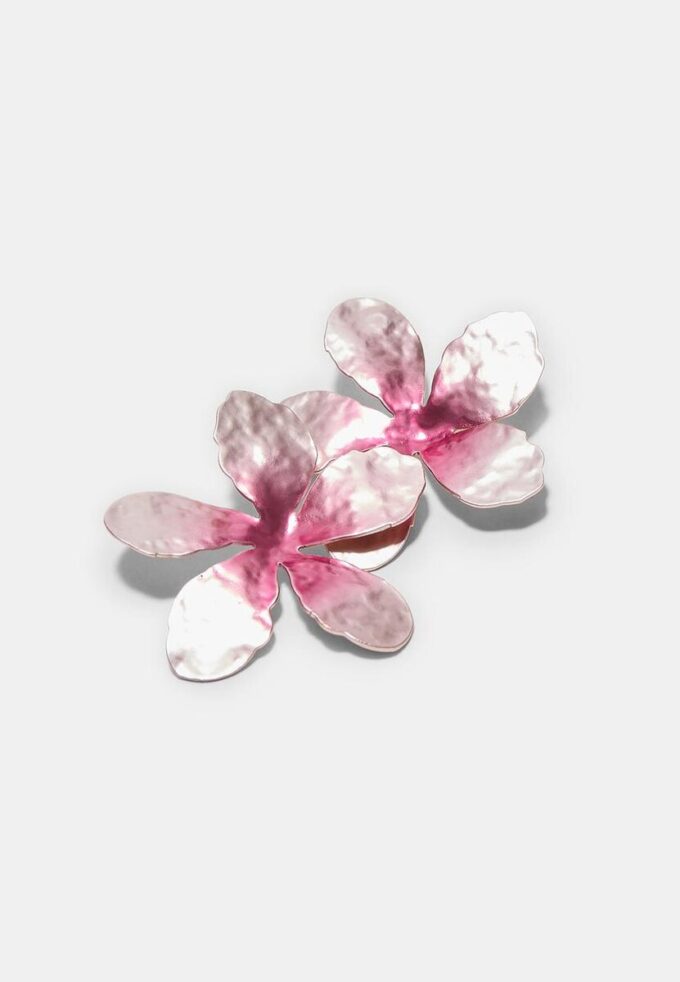 Tvåfärgade blommiga örhängen
