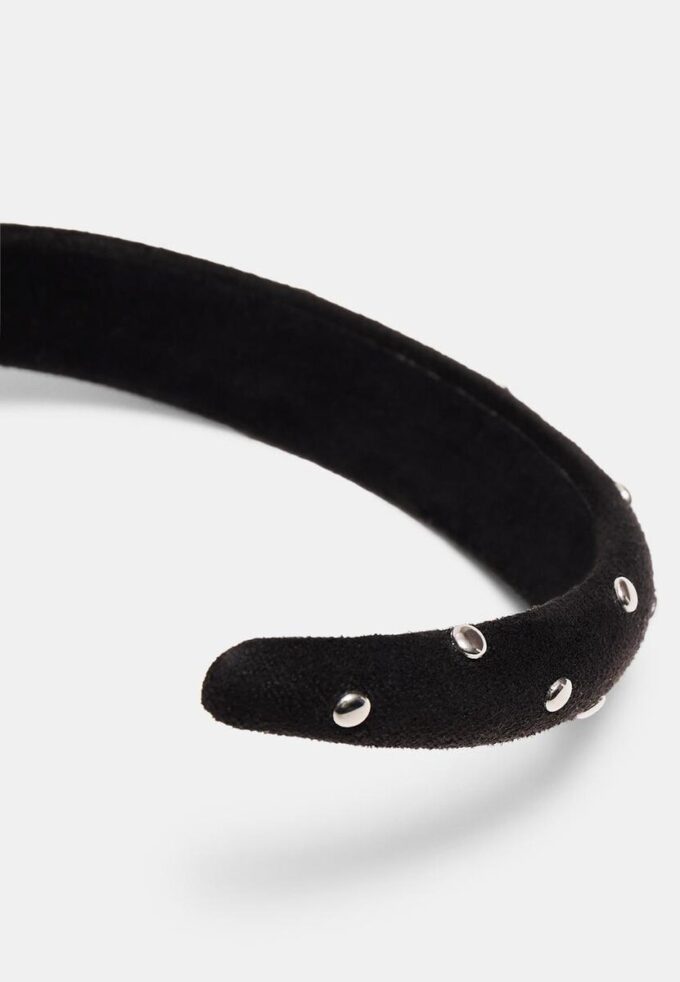 Volymhårband med nitar