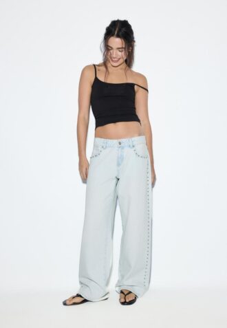Wide Leg loose jeans with studs