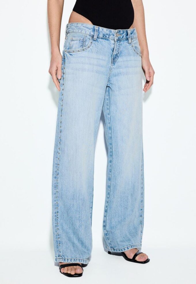 Wide Leg loose jeans with studs Wide Leg loose jeans with studs