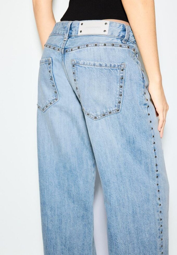 Wide Leg loose jeans with studs Wide Leg loose jeans with studs